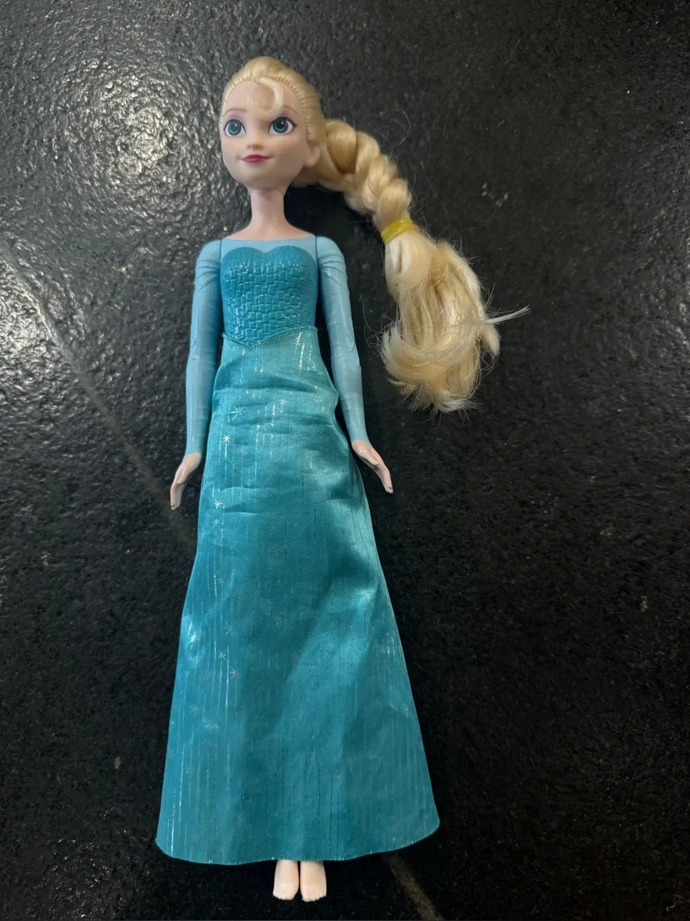 Lot of Disney Princess and Barbie Dills